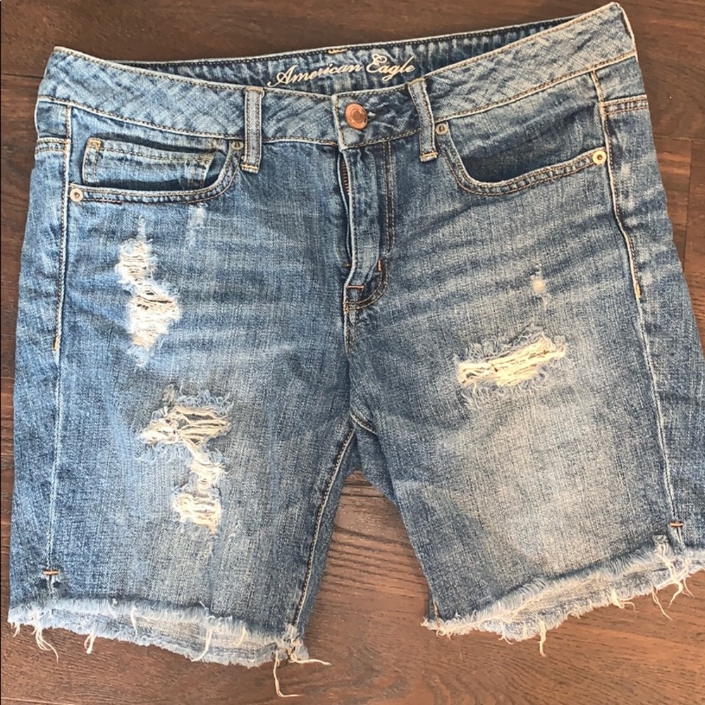 American Eagle Bermuda Shorts